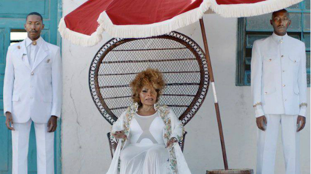 Cantora discute a discrimina&ccedil;&atilde;o racial em clipe. Foto: YouTube/Reprodu&ccedil;&atilde;o/