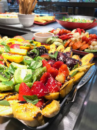 Culinária tailandesa se assemelha com a brasileira na utilização de frutas. Foto: Tokai/Divulgação