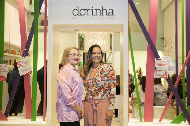Dorinha e Flávia Torres recebem os convidados a partir das 17h, no salão do Riomar. Foto: Dorinha Studio de Beleza/Divulgação/