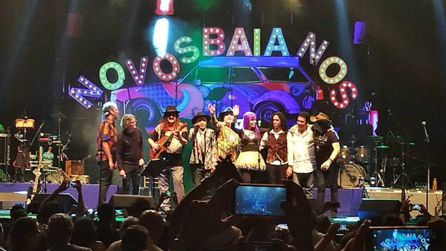 Banda é composta por Moraes Moreira, Baby do Brasil, Pepeu Gomes, Paulinho Boca de Cantor e Luiz Galvão./Foto: Jacqueline Litwak/Reprodução Banda é composta por Moraes Moreira, Baby do Brasil, Pepeu Gomes, Paulinho Boca de Cantor e Luiz Galvão./Foto: Jacqueline Litwak/Reprodução