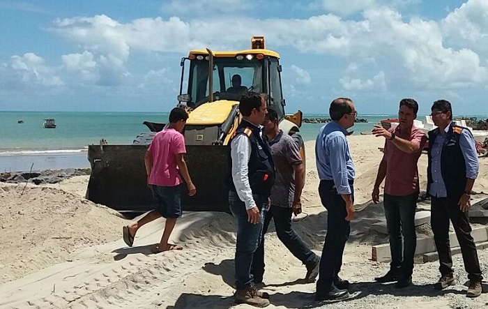 A obra do quebra-mar prevê a instalação de cerca de 2 mil metros cúbicos de enrocamento, com 140 metros de comprimento, e reposição de 11 mil metros cúbicos de areia. Foto: Divulgação/A obra do quebra-mar prevê a instalação de cerca de 2 mil metros cúbicos de enrocamento, com 140 metros de comprimento, e reposição de 11 mil metros cúbicos de areia. Foto: Divulgação A obra do quebra-mar prevê a instalação de cerca de 2 mil metros cúbicos de enrocamento, com 140 metros de comprimento, e reposição de 11 mil metros cúbicos de areia. Foto: Divulgação/A obra do quebra-mar prevê a instalação de cerca de 2 mil metros cúbicos de enrocamento, com 140 metros de comprimento, e reposição de 11 mil metros cúbicos de areia. Foto: Divulgação