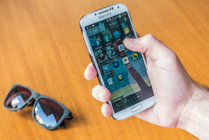 Há pelo menos 25 rastreadores diferentes nos aplicativos mais populares da Google Play que trabalham de maneira clandestina. Foto: Rafael Neddermeyer/Fotos Publicas/ Há pelo menos 25 rastreadores diferentes nos aplicativos mais populares da Google Play que trabalham de maneira clandestina. Foto: Rafael Neddermeyer/Fotos Publicas/