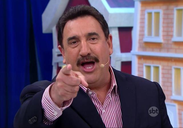 Apresentador de 61 anos usou as redes sociais para fazer declarações homofóbicas. Foto: SBT/Reprodução/ Apresentador de 61 anos usou as redes sociais para fazer declarações homofóbicas. Foto: SBT/Reprodução/