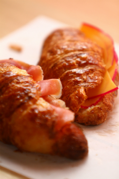 Croissants com ou sem recheio são queridinhos do público. Foto: Peu Ricardo/DP 