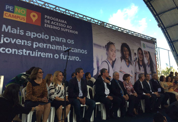 Programa vai beneficiar os mil melhores colocados no Enem e SSA da UPE. Foto: Anamaria Nascimento/DP/Programa vai beneficiar os mil melhores colocados no Enem e SSA da UPE. Foto: Anamaria Nascimento/DP