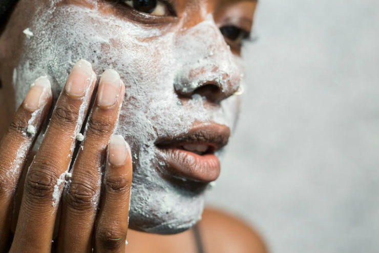 Entre as cinco opções de máscaras gelatinosas, quatro têm composição vegana. Elas duram cerca de quatro meses. Foto: Lush/Divulgação/
