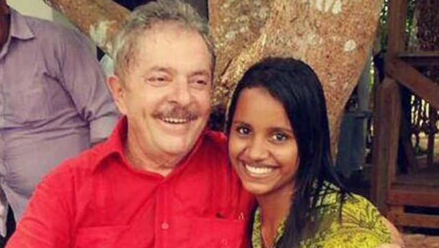Internautas encontraram fotos da moça com o ex-presidente Lula. Foto: Instagram/Reprodução/ Internautas encontraram fotos da moça com o ex-presidente Lula. Foto: Instagram/Reprodução/