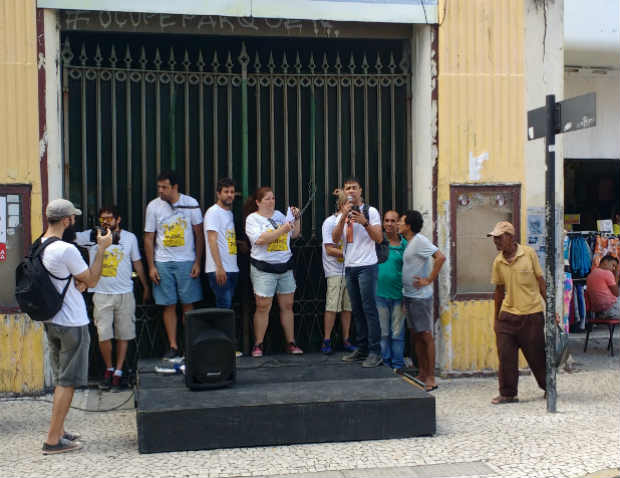 Artistas chegaram ao Teatro do Parque por volta do meio-dia e querem o espaço de volta para a cidade. Crédito: Isabelle Barros/DP/ Artistas chegaram ao Teatro do Parque por volta do meio-dia e querem o espaço de volta para a cidade. Crédito: Isabelle Barros/DP/