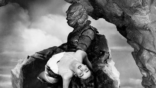 Visual da criatura de A Forma da Água é inspirado no design do personagem de O Monstro do Lago Negro (1954). Foto: Universal/Divulgação