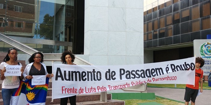 Estudantes querem que o governo cumpra a promessa da tarifa &uacute;nica. Foto: Aline Moura/DP/Estudantes querem que o governo cumpra a promessa da tarifa &uacute;nica. Foto: Aline Moura/DP