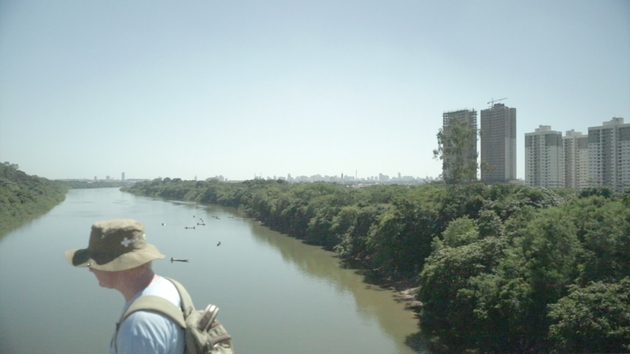 Filme Filhos da lua na terra do Sol trata da relação entre as pessoas albinas e o sol de Cuiabá. Foto: Cine Glória/divulgação/