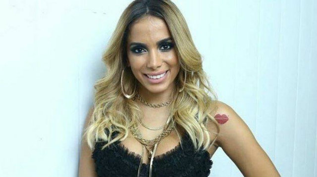 A cantora postou uma série de vídeos criticando 'influenciadores' que pedem ingressos em troca de divulgação. Foto: Instagram/Reprodução/ A cantora postou uma série de vídeos criticando 'influenciadores' que pedem ingressos em troca de divulgação. Foto: Instagram/Reprodução/