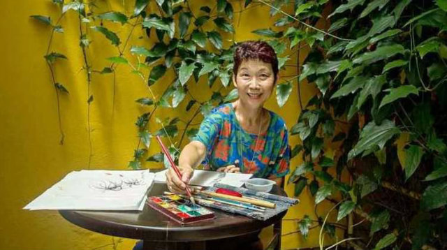 'Entendi que não adiantava ficar olhando para fora, eu tinha que buscar alguma coisa dentro de mim que me motivasse a contar', diz Lúcia Hiratsuka sobre sua obra. Foto: Amanda Perobelli/Estadão Conteúdo/ 'Entendi que não adiantava ficar olhando para fora, eu tinha que buscar alguma coisa dentro de mim que me motivasse a contar', diz Lúcia Hiratsuka sobre sua obra. Foto: Amanda Perobelli/Estadão Conteúdo/
