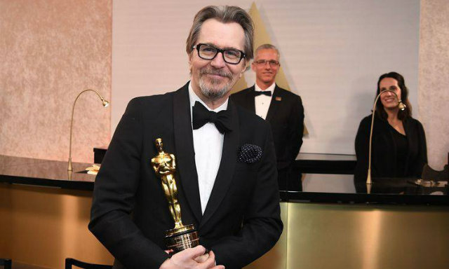 Gary Oldman recebeu o Oscar de Melhor Ator por O Destino de Uma Nação. Foto: Angela Weiss/AFP/ Gary Oldman recebeu o Oscar de Melhor Ator por O Destino de Uma Nação. Foto: Angela Weiss/AFP/
