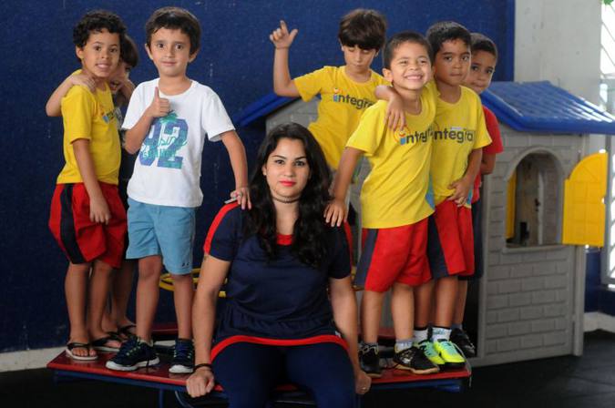 Keila Alencar formou-se em enfermagem, mas n&atilde;o se identificou com a profiss&atilde;o. Cursou pedagogia e descobriu a satisfa&ccedil;&atilde;o em trabalhar com crian&ccedil;as. Foto: Antonio Cunha/CB/D.A Press/
