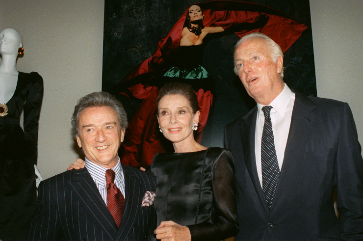 Victor Skrebneski, Audrey Hepburn and Hubert de Givenchy em Paris, durante exposição comemorativa dos 40 anos da grife. Foto: Pierre Guillaud/AFP