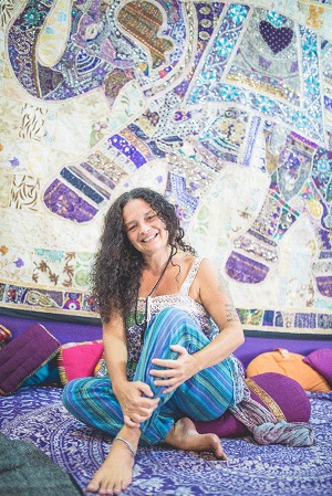 Aul&atilde;o ser&aacute; ministrado pela terapeuta ayurveda Ma Prem Zaki. Foto: Divulga&ccedil;&atilde;o/Aul&atilde;o ser&aacute; ministrado pela terapeuta ayurveda Ma Prem Zaki. Foto: Divulga&ccedil;&atilde;o