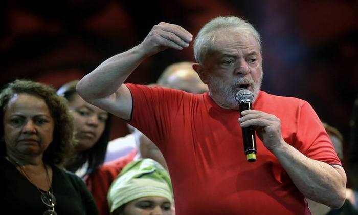 Lula irá à cidade fronteiriça de Santana do Livramento, onde se reunirá com o ex-presidente uruguaio José Mujica. Foto: Lucio Tavora/ AFP/ Lula irá à cidade fronteiriça de Santana do Livramento, onde se reunirá com o ex-presidente uruguaio José Mujica. Foto: Lucio Tavora/ AFP/