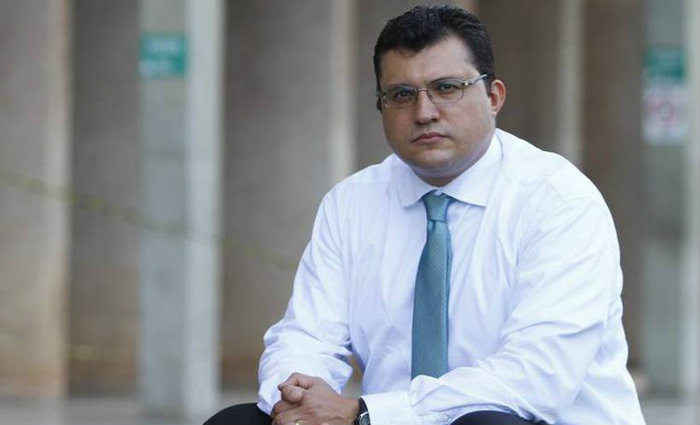 L&uacute;cio Pinho quer vender o im&oacute;vel em que mora e comprar outro em 180 dias para ficar isento de IR. Foto: Ana Rayssa/Esp. CB/D.A Press/