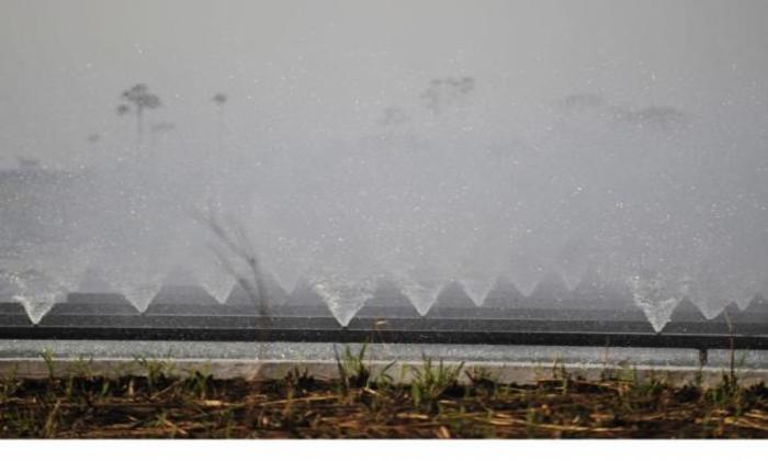 Uso de irriga&ccedil;&atilde;o em produ&ccedil;&atilde;o agr&iacute;cola. Foto: Arquivo/Ag&ecirc;ncia Brasil/