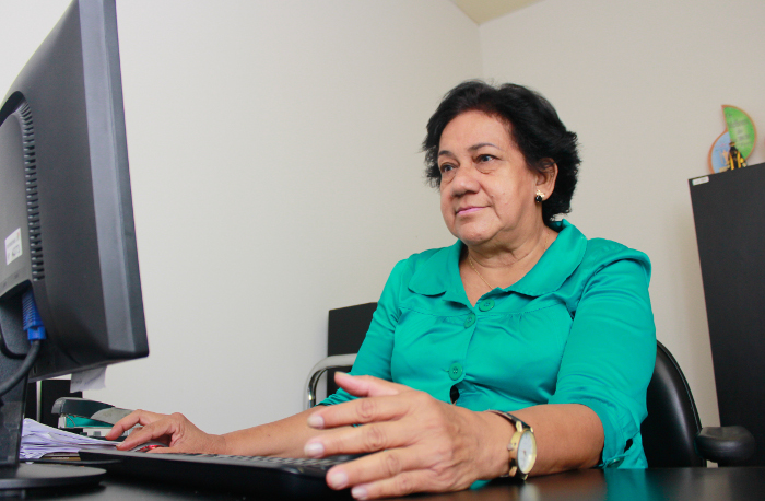 Em rádio, Cândida foi de tudo: telefonista, pesquisadora de rua daquelas que transmitem a vontade do ouvinte para ir ao ar. Foto: Thalyta Tavares/Esp.DP