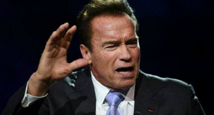 Schwarzenegger em dezembro de 2017, durante participação na conferência One Planet, em Paris (foto: AFP/Arquivos/Eric Feferberg)/ Schwarzenegger em dezembro de 2017, durante participação na conferência One Planet, em Paris (foto: AFP/Arquivos/Eric Feferberg)/