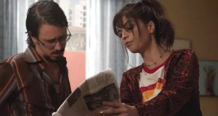 Emanuelle Ara&uacute;jo e Douglas Silva s&atilde;o os protagonistas. (foto: Netflix/Reprodu&ccedil;&atilde;o)/