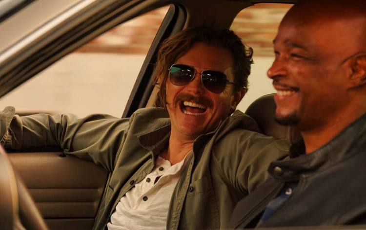 Clayne Crawford alegou que desentendimentos foram motivados por sua preocupação com a segurança das filmagens (foto: Warner/Divulgação)/ Clayne Crawford alegou que desentendimentos foram motivados por sua preocupação com a segurança das filmagens (foto: Warner/Divulgação)/