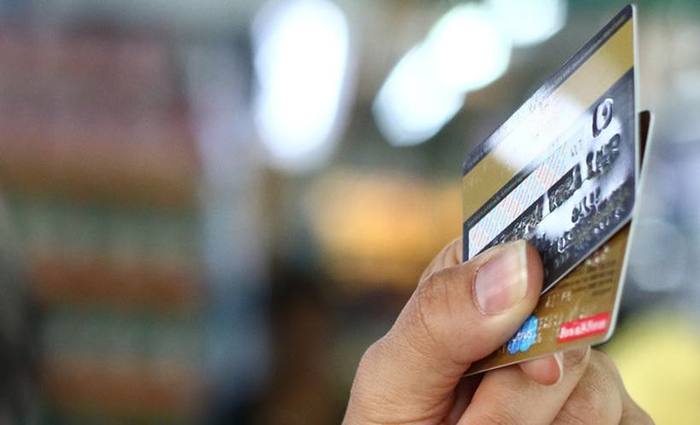 Os juros para o cart&atilde;o de cr&eacute;dito regular subiram 4,4 pontos percentuais. Foto: Luis Nova/Esp. CB/D.A Press