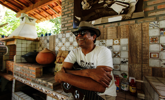 Com o "cora&ccedil;&atilde;o t&atilde;o sertanejo", o artista trouxe um pouco de Guaracy, munic&iacute;pio do Sert&atilde;o do Paje&uacute;, para Aldeia/Thalyta Tavares/Esp DP