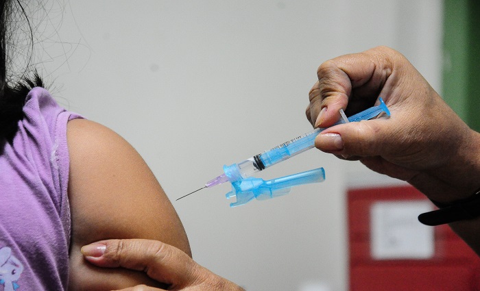 O servi&ccedil;o de vacina&ccedil;&atilde;o funcionar&aacute; das 9h &agrave;s 17h. Foto: Paulo Paiva/DP/Arquivo./