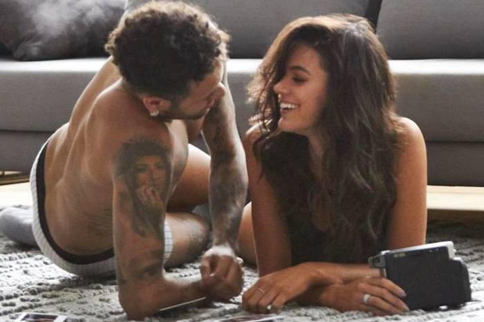 Casal aparece em clima sensual e momentos de troca de carinhos. Foto: Instagram/Reprodu&ccedil;&atilde;o/