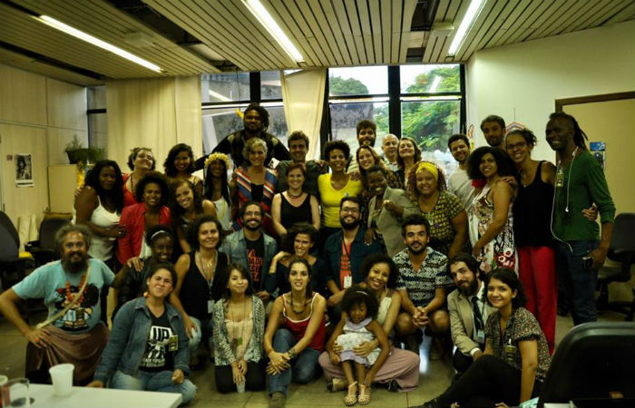 Bancada Ativista s&oacute; ter&aacute; um rosto nas urnas, mas pretende trabalhar com 'co-deputados' se for eleita
Foto: Bancada Ativista / Facebook/