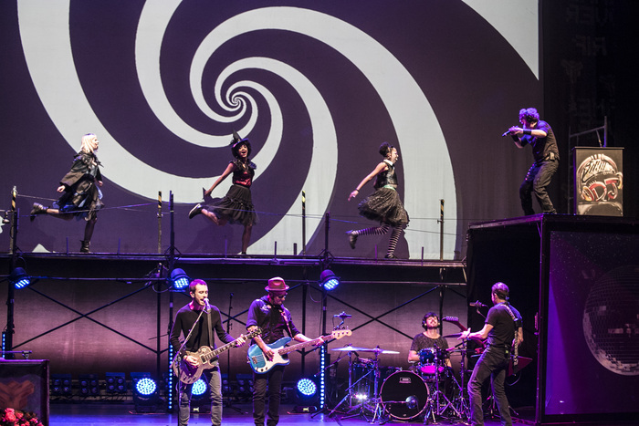 As três Marias cantam e atuam na obra cênica-musical. Foto: Silmara Ciuffa/Divulgação