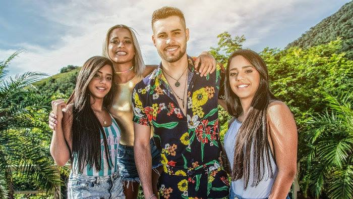 Recentemente, elas participaram do clipe 'Não se apaixona', de Jerry Smith. Foto: Youtube/Reprodução/ Recentemente, elas participaram do clipe 'Não se apaixona', de Jerry Smith. Foto: Youtube/Reprodução/