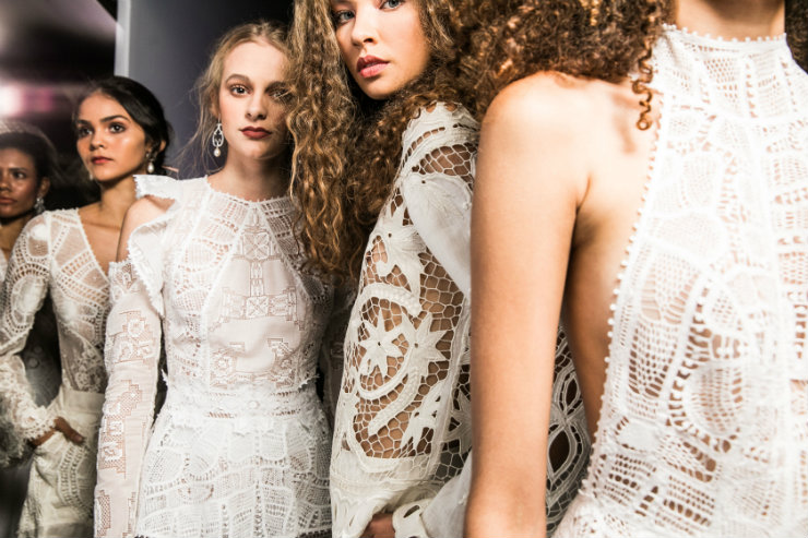 Trabalhos manuais s&atilde;o tend&ecirc;ncia forte para o futuro da moda, sendo cada vez mais celebrados nas passarelas. Foto: Nicolas Gondim/Divulga&ccedil;&atilde;o/