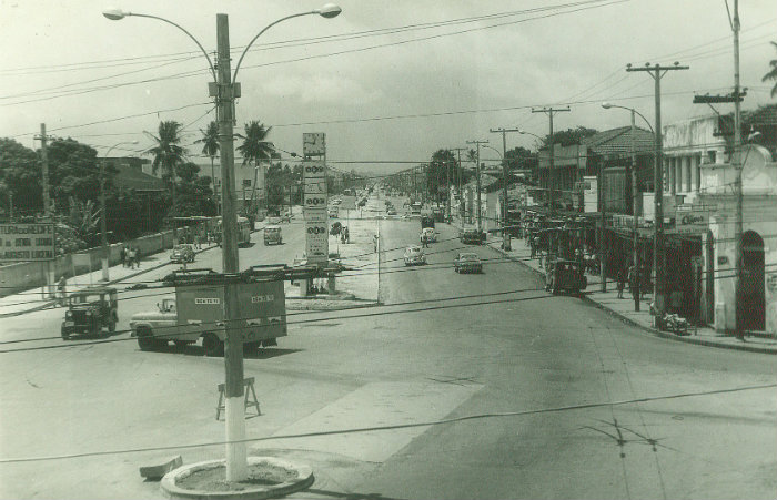 Na década de 1960, na gestão de Pelópidas, a Caxangá ganhou mais uma faixa. Foto: Arquivo/DP/ Na década de 1960, na gestão de Pelópidas, a Caxangá ganhou mais uma faixa. Foto: Arquivo/DP/