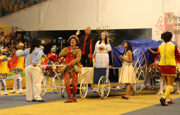 A quadrilha União Junina homenageou o escritor Ariano Suassuna. Foto: Samuel Calado/Esp.DP
