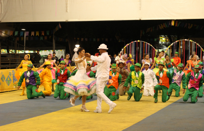 Foto: Junina Flor de São João, de Nossa Senhora do Ò, em Ipojuca. Foto: Samuel Calado/Esp.DP