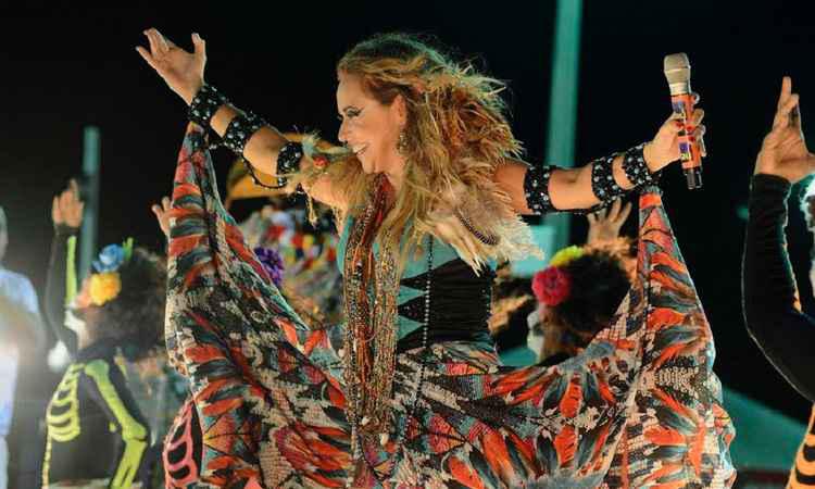 Daniela Mercury teve um de seus sucessos dos anos 1990, a canção O mais belo dos belos, sobre o Ilê Aiyê, regravada por Alcione. Foto: Ângelo Pontes/Divulgação