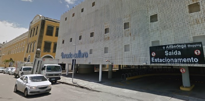 Livraria Cultura do Recife Antigo se tornou ponto de encontro desde 2004, quando foi inaugurada. Imagem: Google Street View (Abr/2017)/Livraria Cultura do Recife Antigo se tornou ponto de encontro desde 2004, quando foi inaugurada. Imagem: Google Street View (Abr/2017) Livraria Cultura do Recife Antigo se tornou ponto de encontro desde 2004, quando foi inaugurada. Imagem: Google Street View (Abr/2017)/Livraria Cultura do Recife Antigo se tornou ponto de encontro desde 2004, quando foi inaugurada. Imagem: Google Street View (Abr/2017)