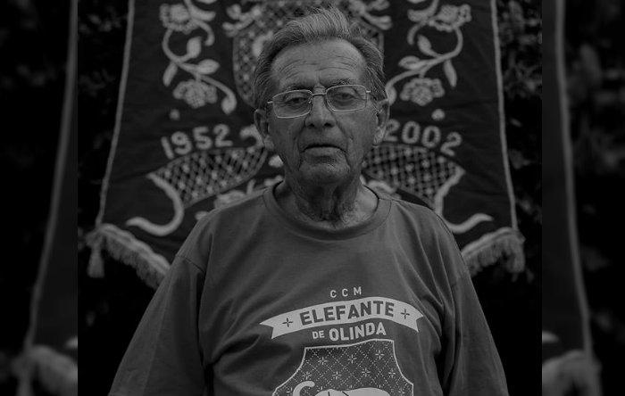"O legado de Mirula estará vivo em todos e todas nós. Em cada nota de frevo, cada passo e sempre sentado nos quatro cantos disposto a contar uma boa história, Mirula viverá em nós", diz a agremiação. Foto: Facebook/Divulgação/