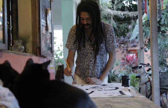 Atualmente, a casa está de portas abertas para a exposição Franqueza, do artista plástico Caetano Costa. Foto: Leo Malafaial/Esp. DP