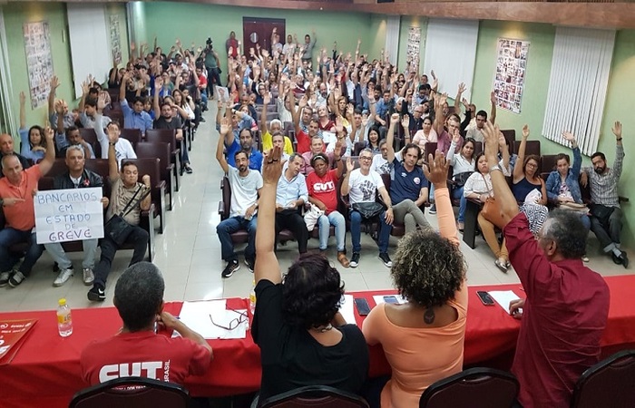 Se não houver acordo até dia 17, decretaram greve. Foto: Sindicato dos Bancários de Pernambuco/Divulgação/ Se não houver acordo até dia 17, decretaram greve. Foto: Sindicato dos Bancários de Pernambuco/Divulgação/