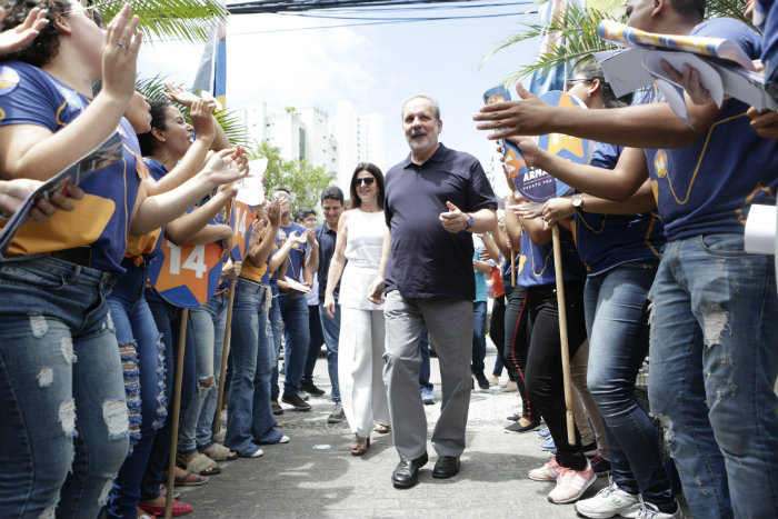Armando Monteiro (PDT) em inauguração de comitê. Foto: Divulgação