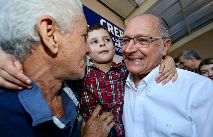 Bolsonaro era até então o principal alvo da propaganda de Geraldo Alckmin, candidato do PSDB à Presidência