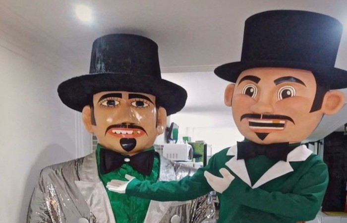 Homem da Meia-Noite e Calunguinha juntos. Foto: Homem da Meia-Noite/Divulga&ccedil;&atilde;o/