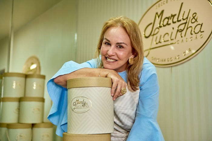 Formada em psicologia, Lucinha acompanhou a atividade da m&atilde;e e se viu na empreitada. Foto: Ant&ocirc;nio F&eacute;lix/Divulga&ccedil;&atilde;o/