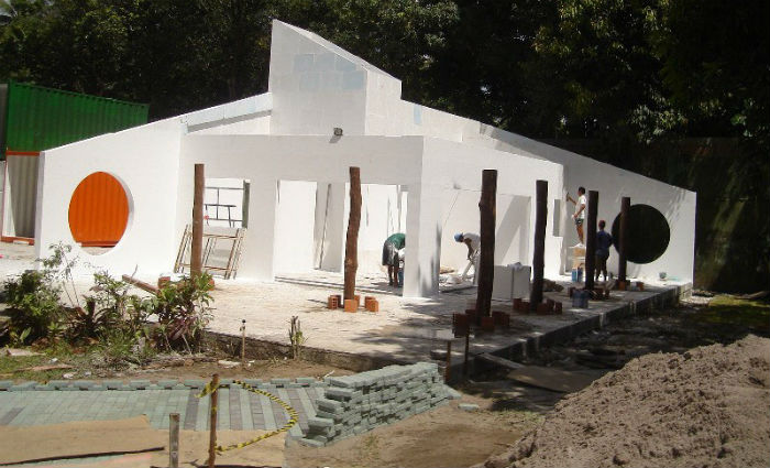 Em m&eacute;dia, uma casa de 42 metros quadrados leva entre dois e quatro dias para ter as paredes levantadas. Foto:	Josias Inojosa Filho/Divulgacao/Foto:	Josias Inojosa Filho/Divulgacao