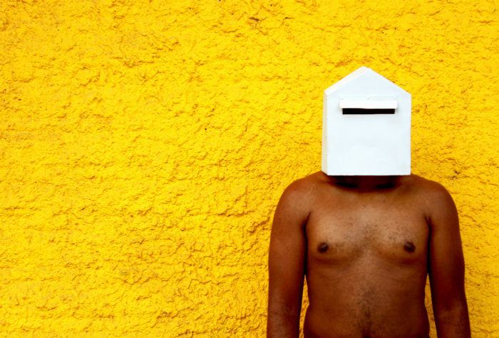 A exposição coletiva Os da minha rua: Poéticas de r/existência de artistas afrobrasileiros leva artistas negros artistas para ocupar o espaço museológico. Foto: Divulgação/ A exposição coletiva Os da minha rua: Poéticas de r/existência de artistas afrobrasileiros leva artistas negros artistas para ocupar o espaço museológico. Foto: Divulgação/